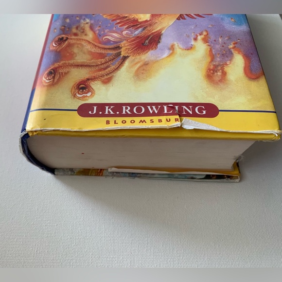 Harry Potter and the Order of the Phoenix book (Great Britain addition) - Picture 7 of 7